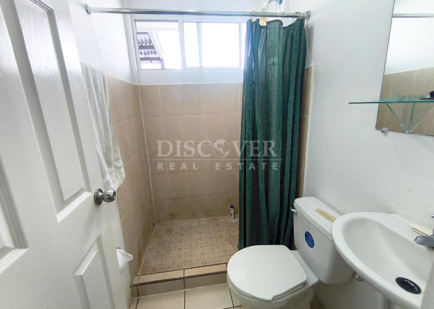 House for sale in residential area on Carretera Norte