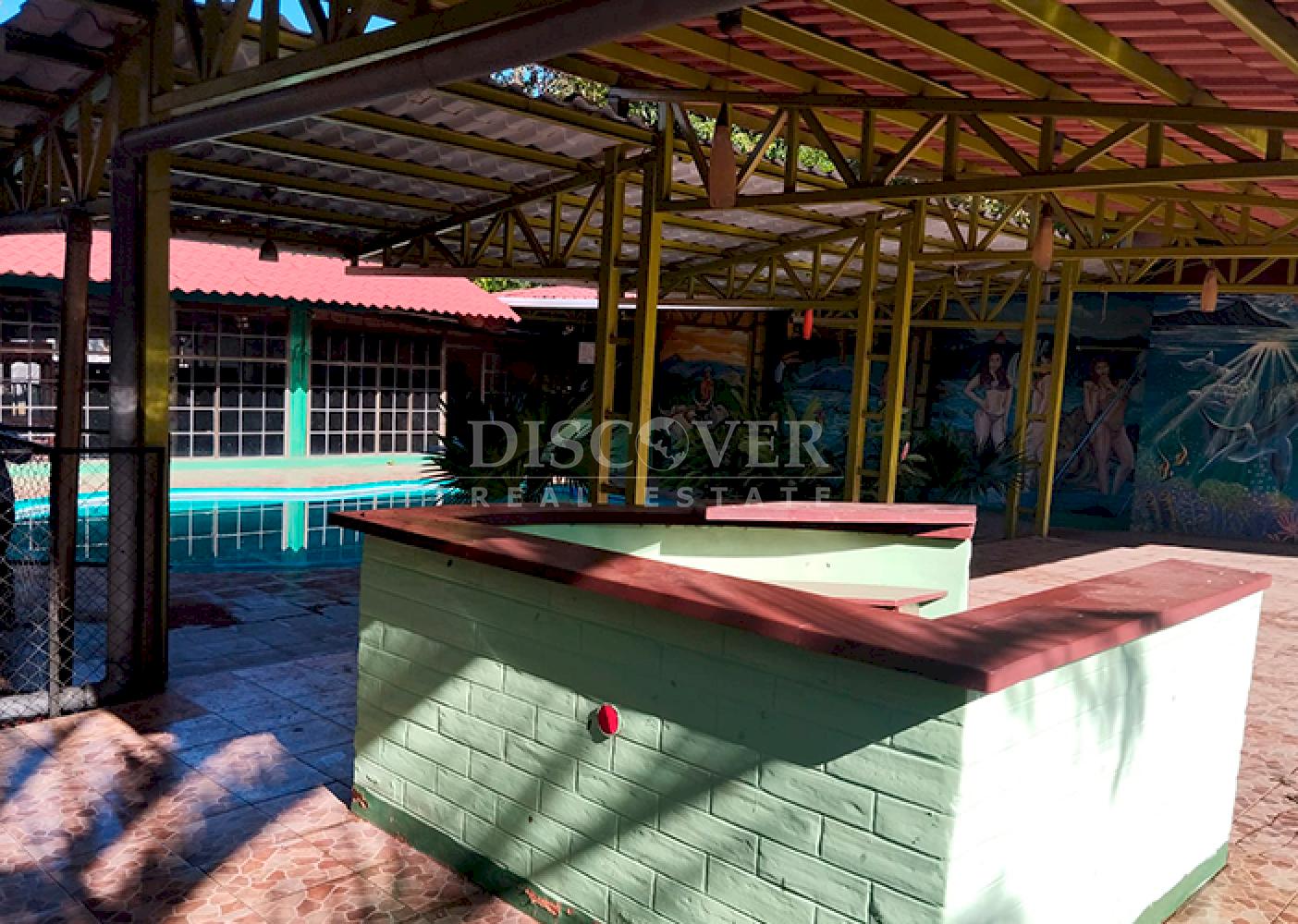  Commercial property with swimming pools for sale on the Masaya Highway