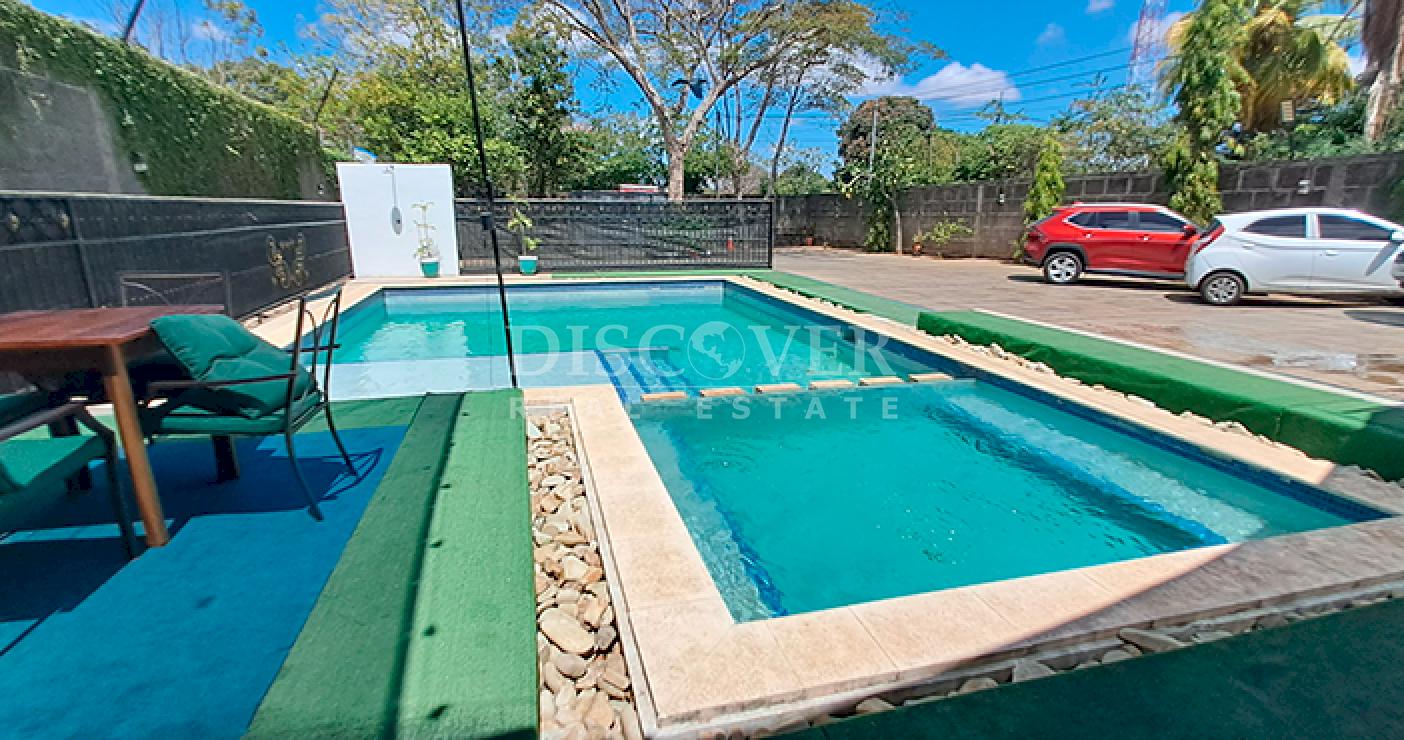  Spacious house with pool for sale on the Carretera a Masaya