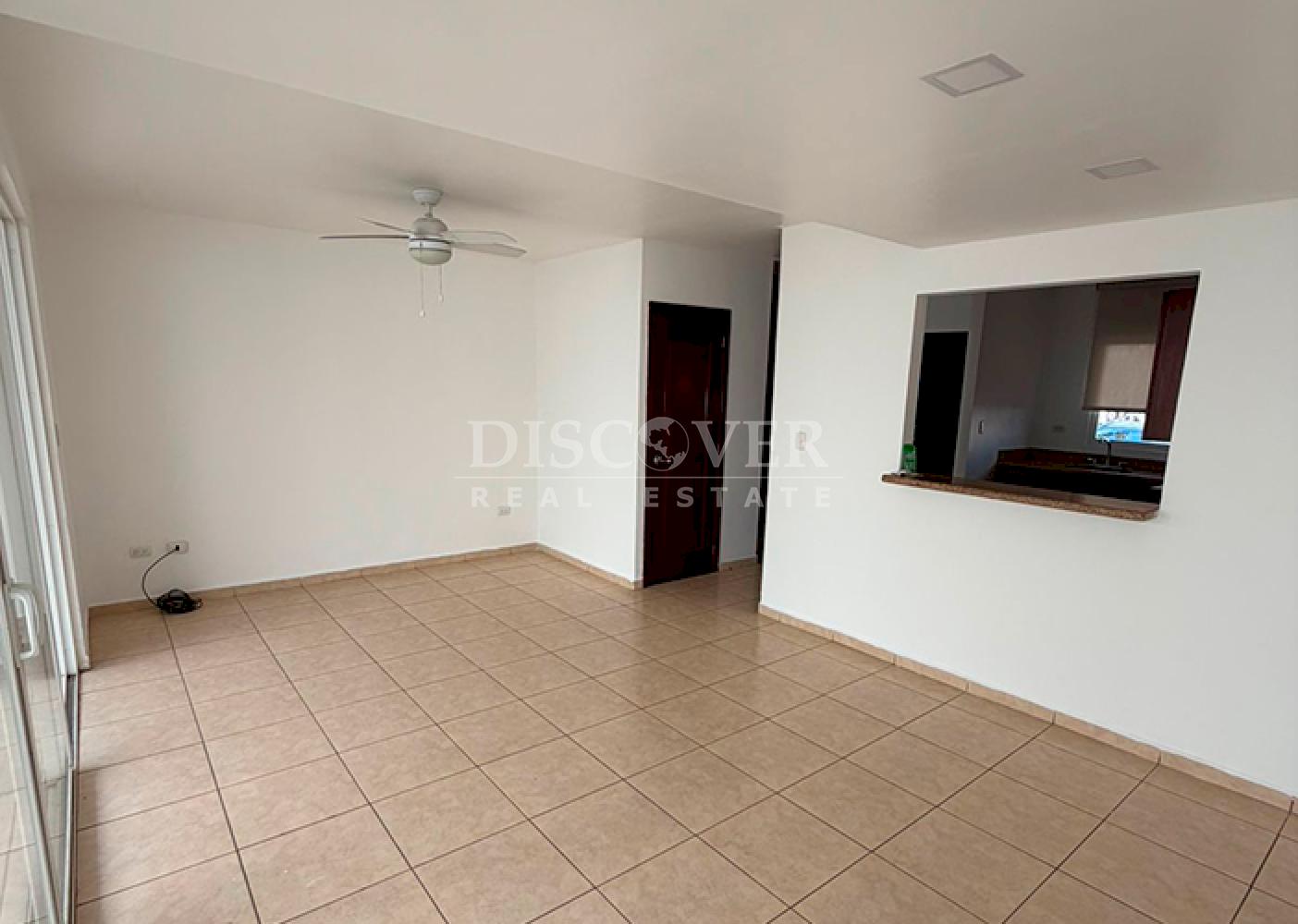 Modern house for rent in condominium - Las Colinas