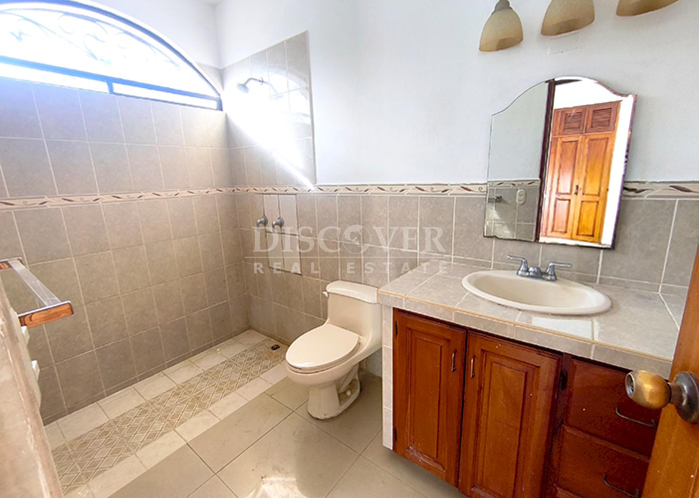 Spacious house for rent in Las Colinas