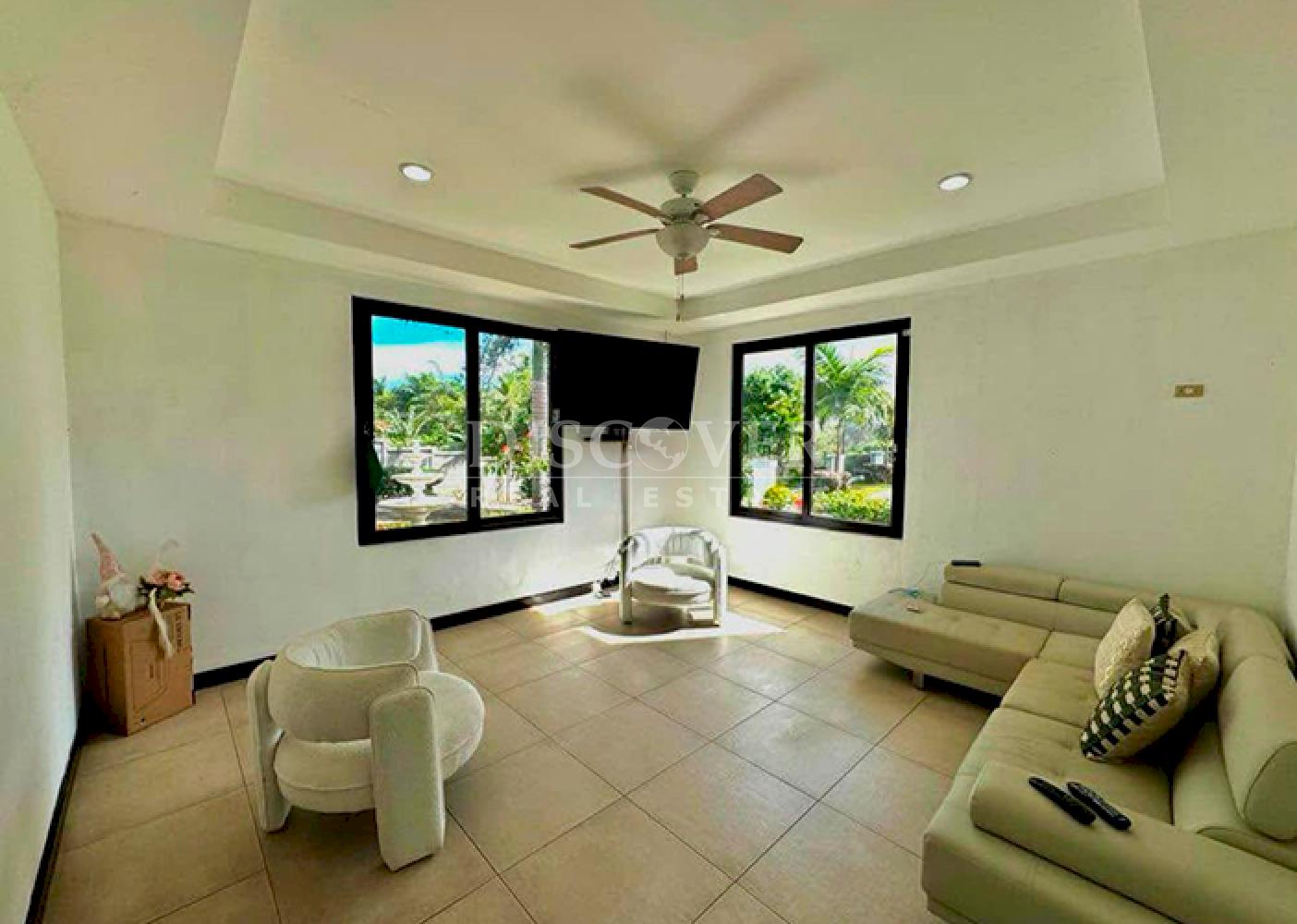  Furnished house for rent on Carretera Sur