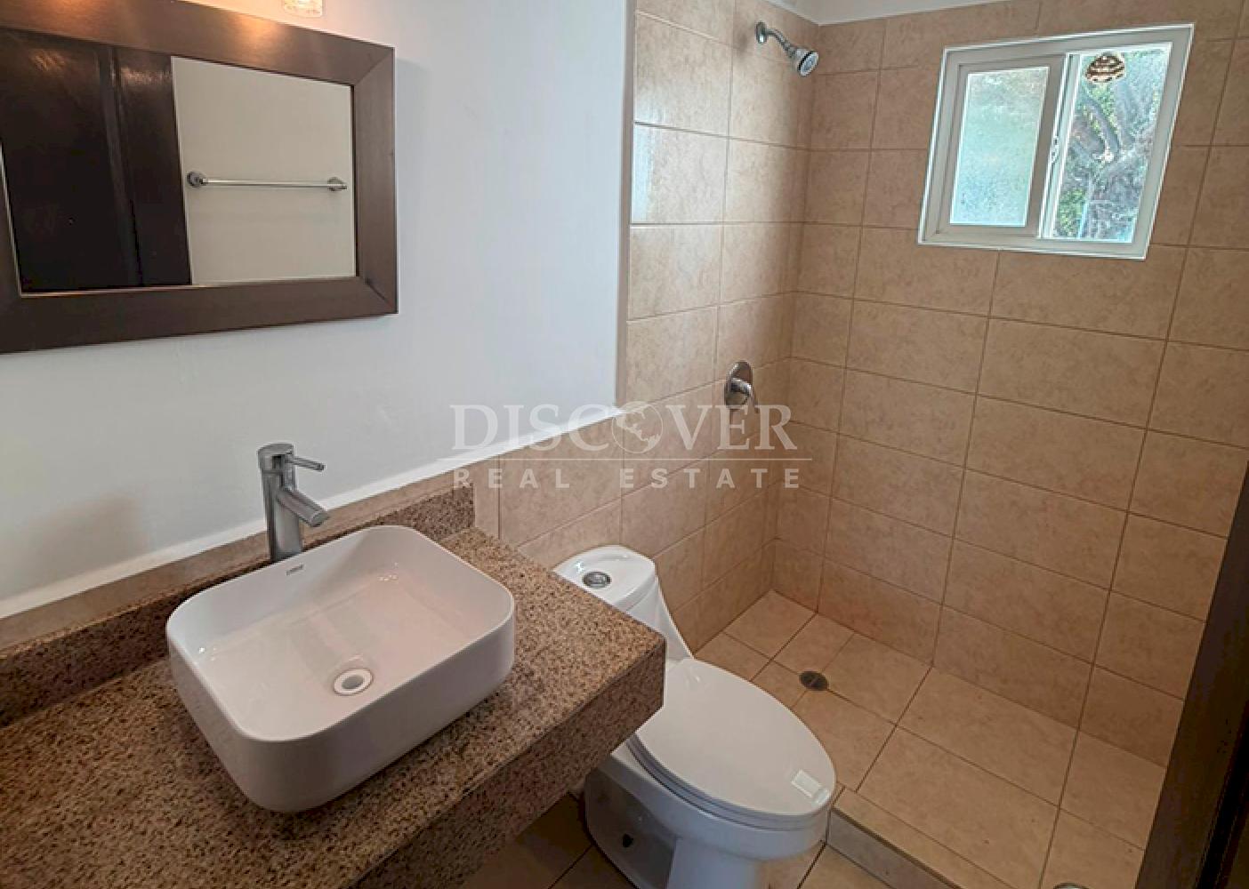  House for rent in a condominium in Las Colinas