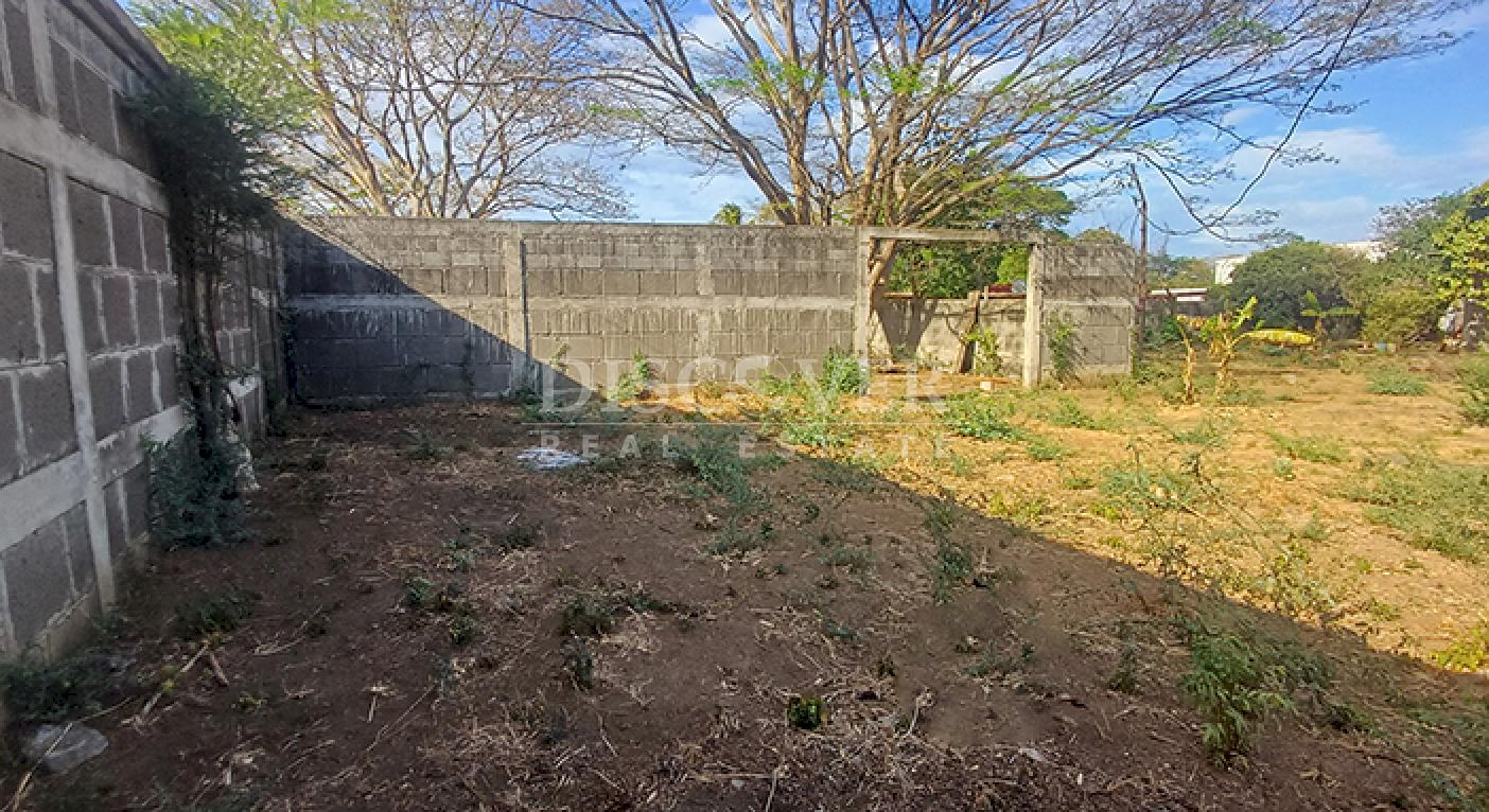 Land for sale on Carretera Nueva a León