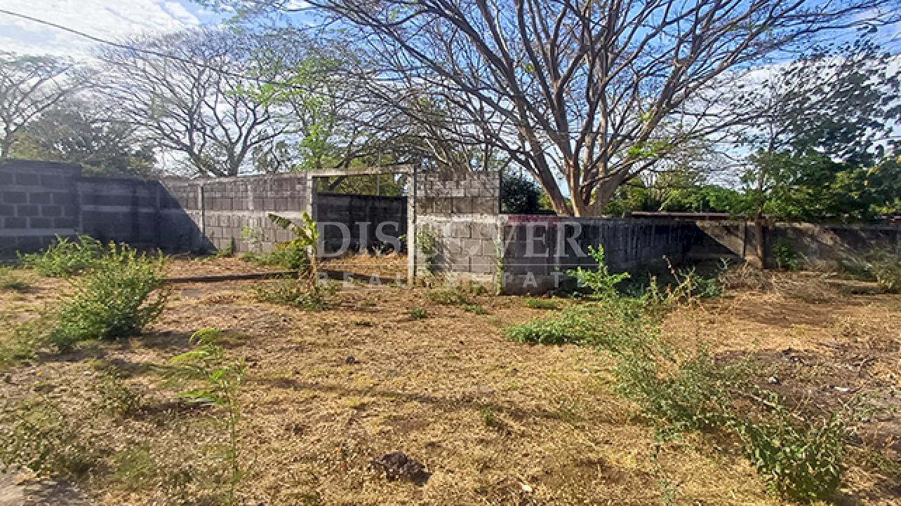 Land for sale on Carretera Nueva a León