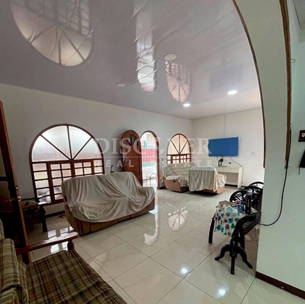 Spacious house for sale in Nindirí