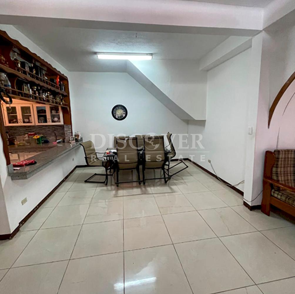Spacious house for sale in Nindirí