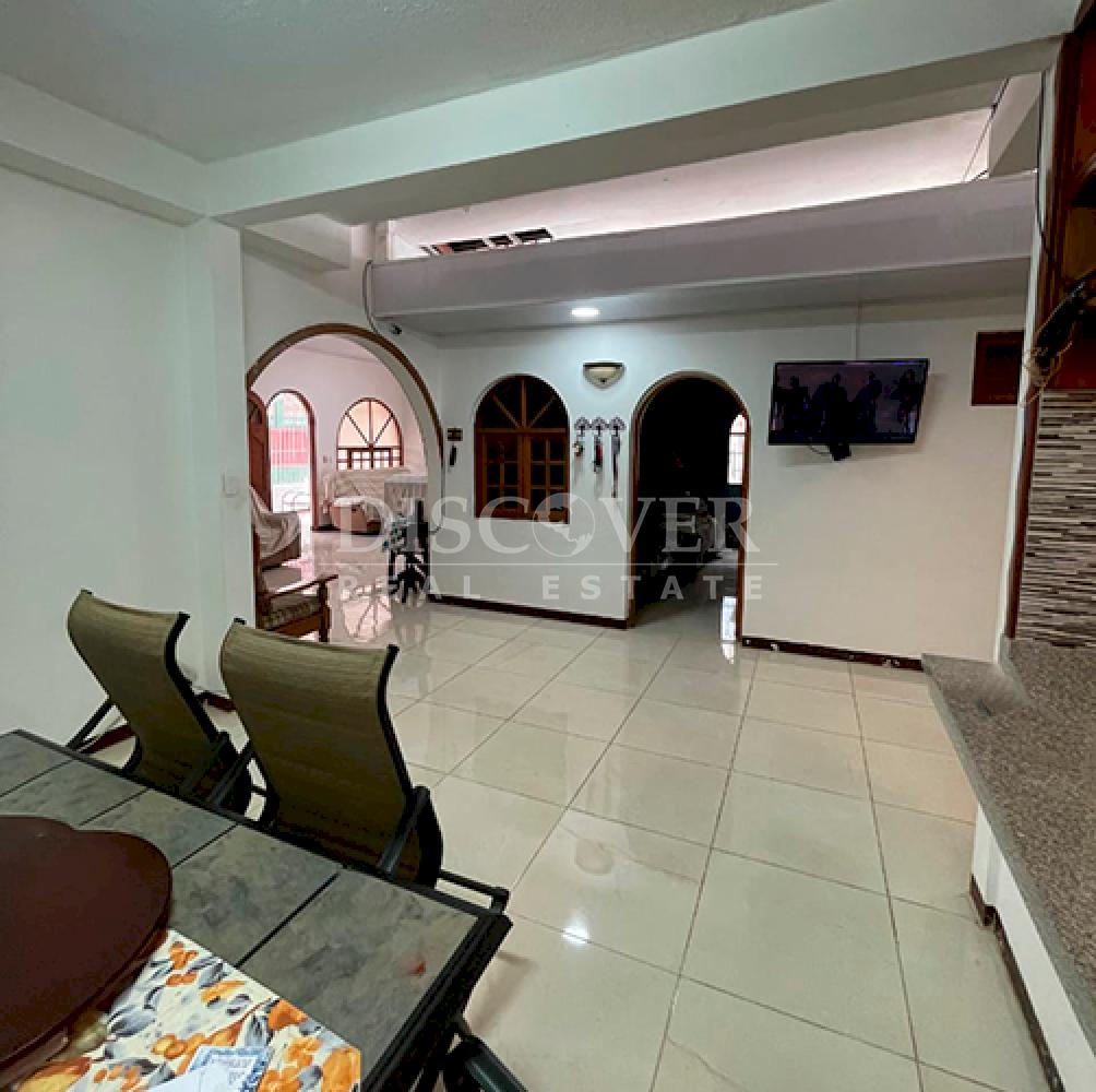 Spacious house for sale in Nindirí