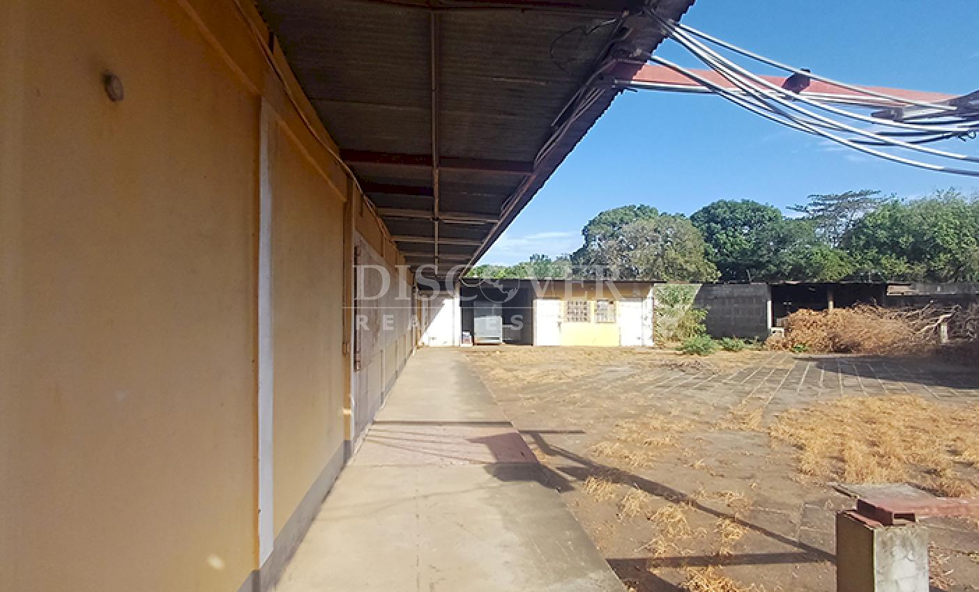 Winery for sale on Carretera Nueva in León