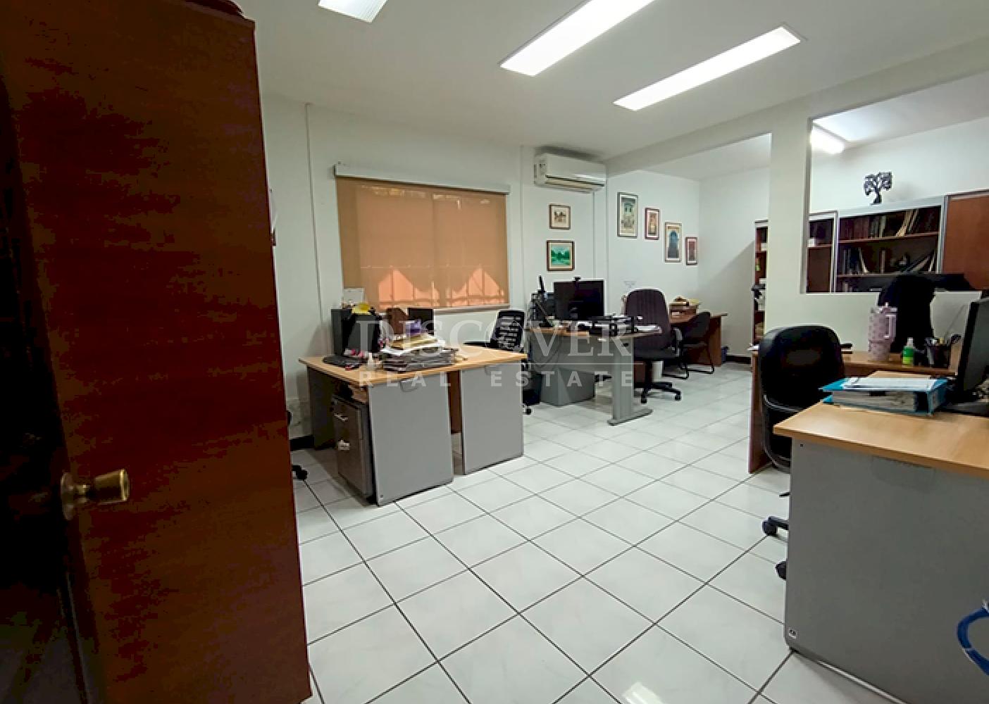 Office building for sale in Altamira