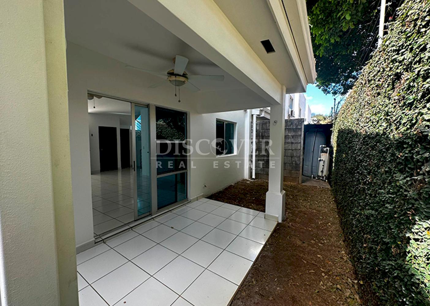  Apartment for rent in a condominium complex in Santo Domingo