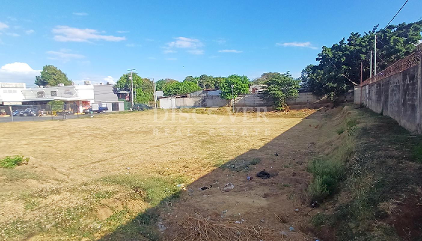 Land for sale in a prime location - Colonia Centroamérica