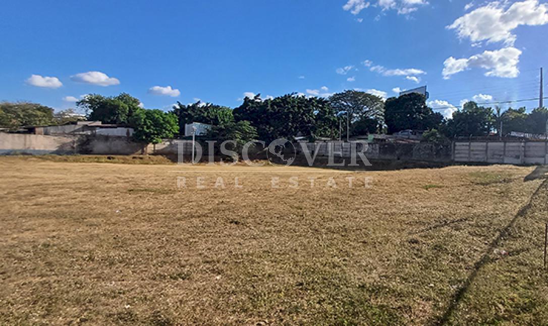 Land for sale in a prime location - Colonia Centroamérica