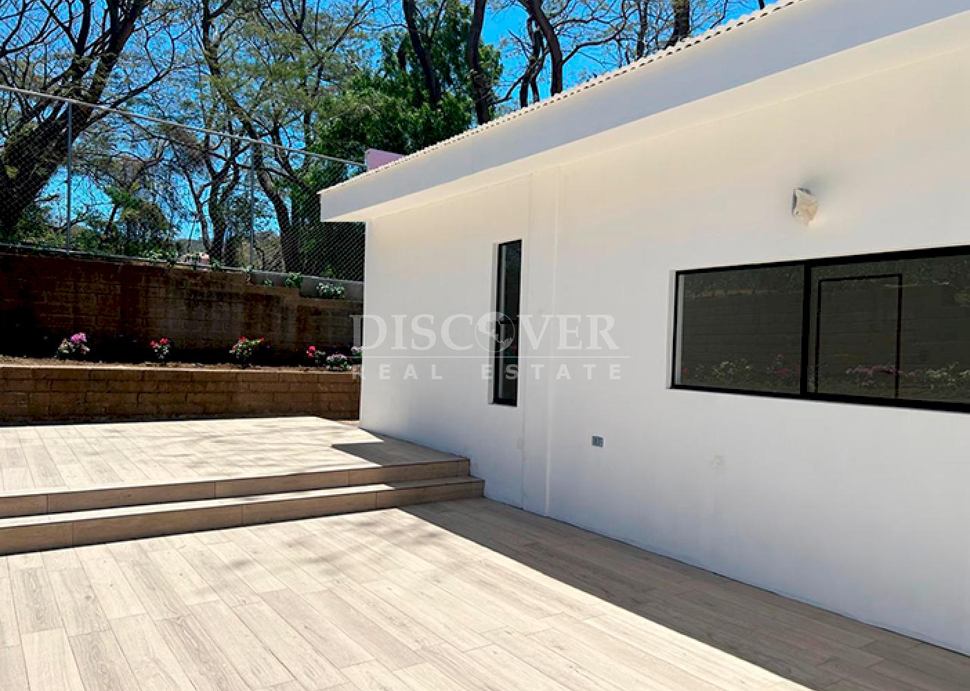  Cozy house for sale on Carretera Sur