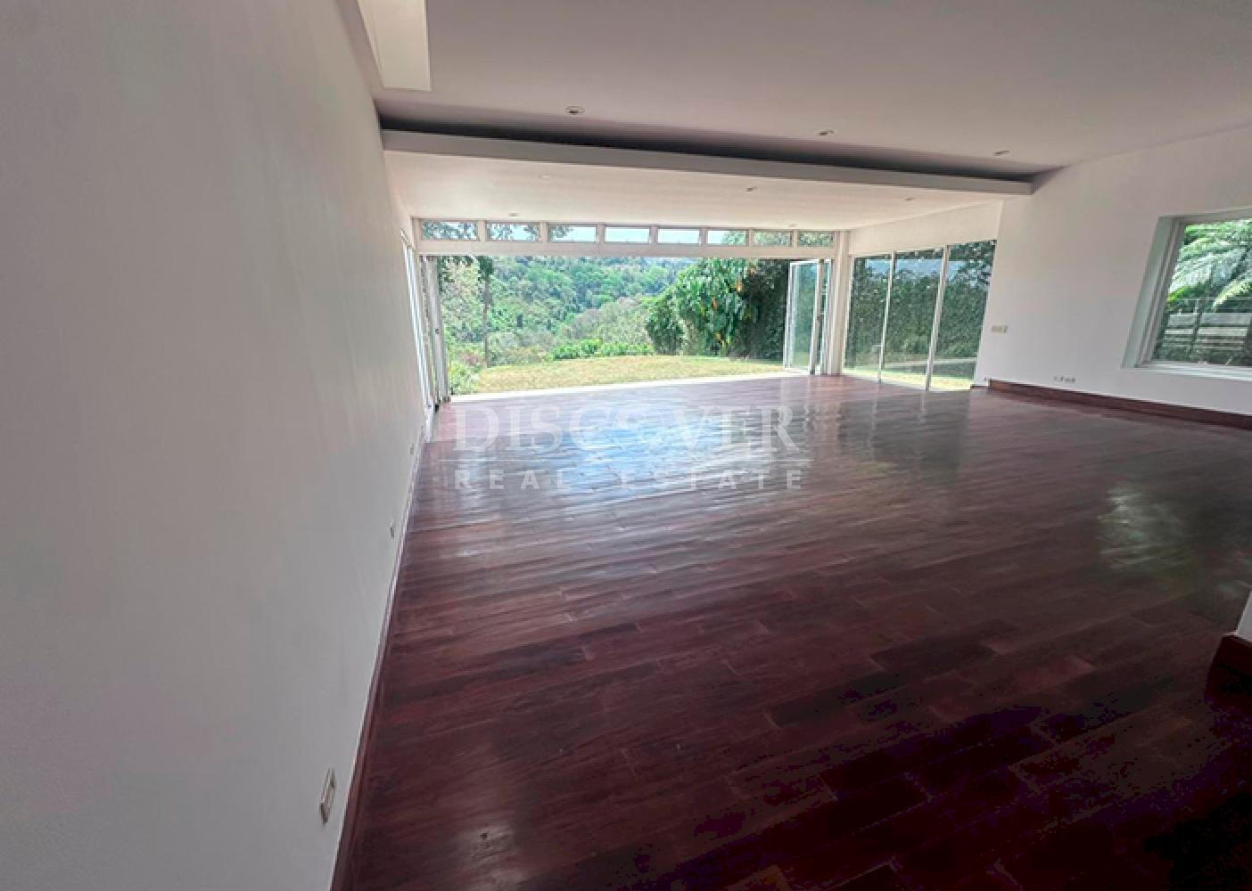  Spacious house for sale or rent in Santo Domingo