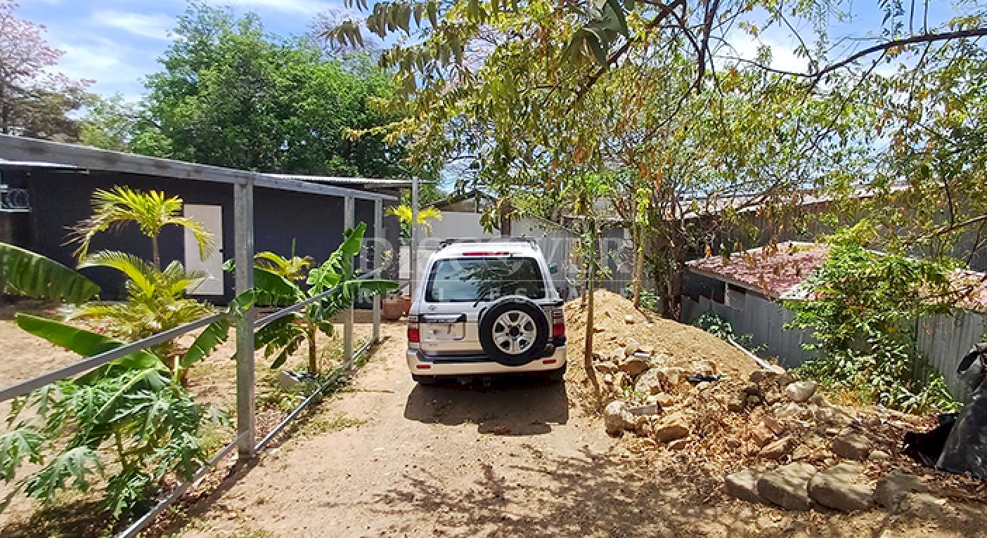 House with large lot for sale in San Juan del Sur 