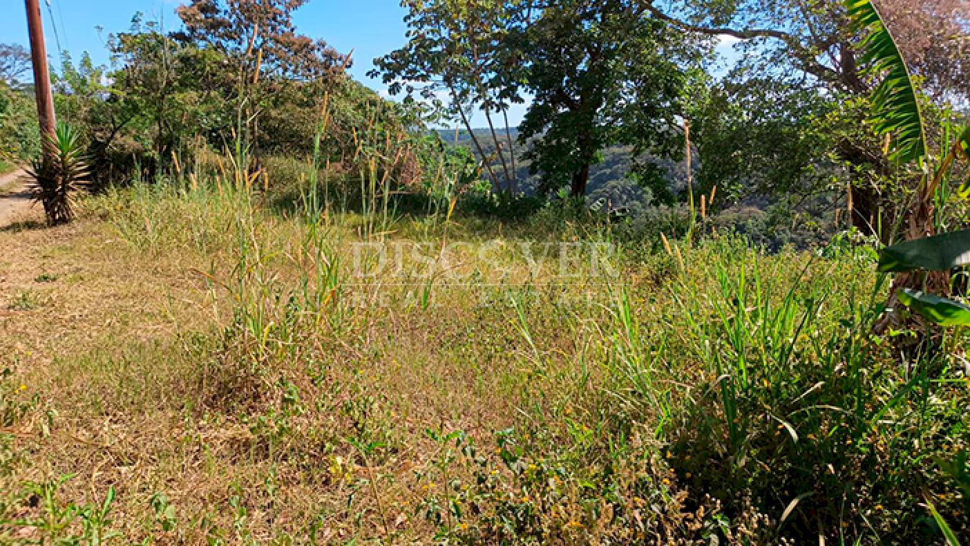 Land for sale with views on Carretera Sur - El Crucero