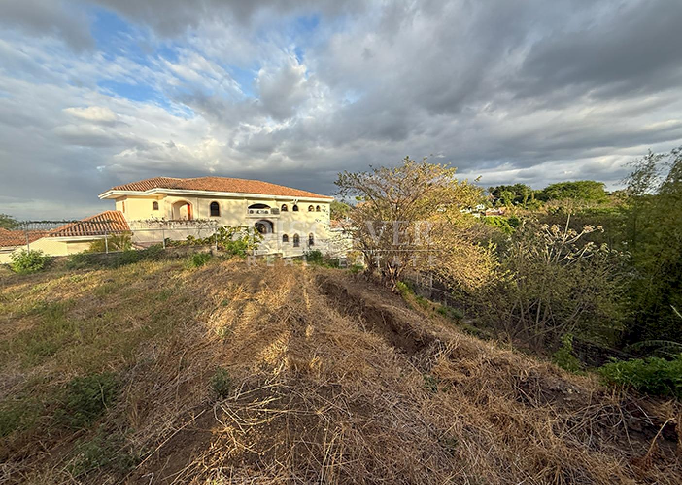 Lot for sale in Villa Fontana