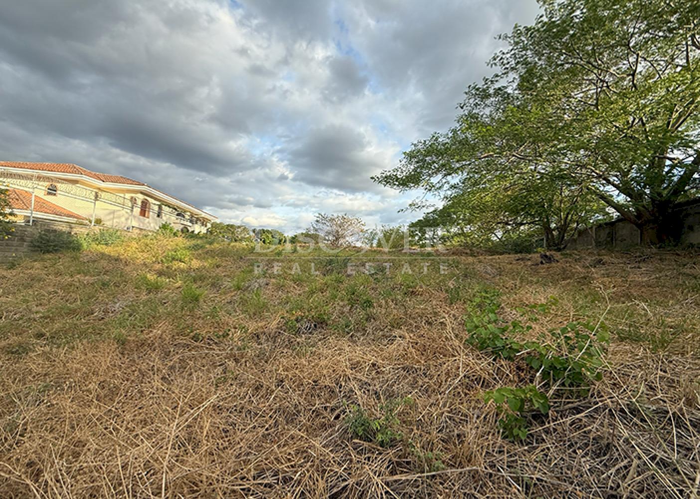 Lot for sale in Villa Fontana