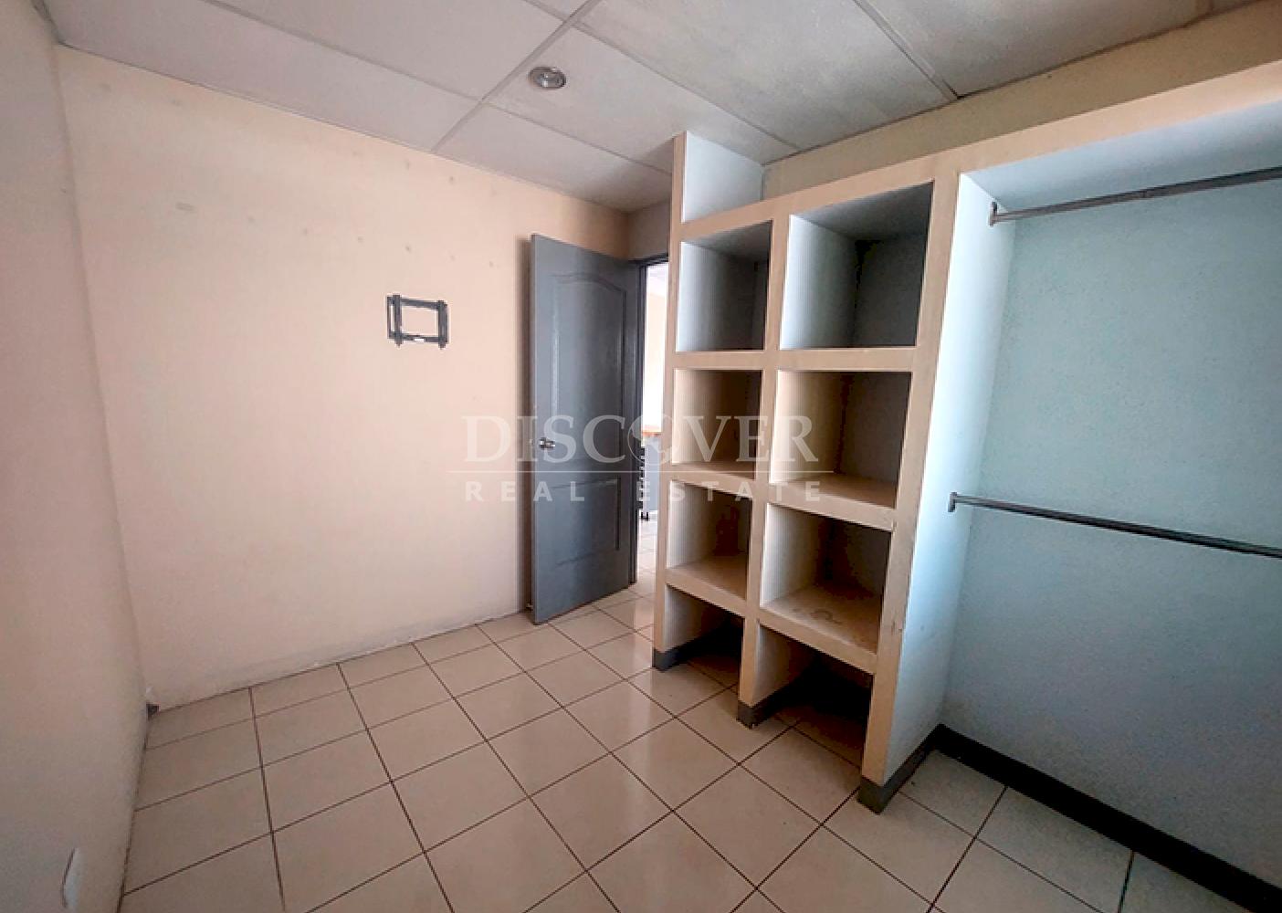  House for sale in a residential on Carretera Nueva a León