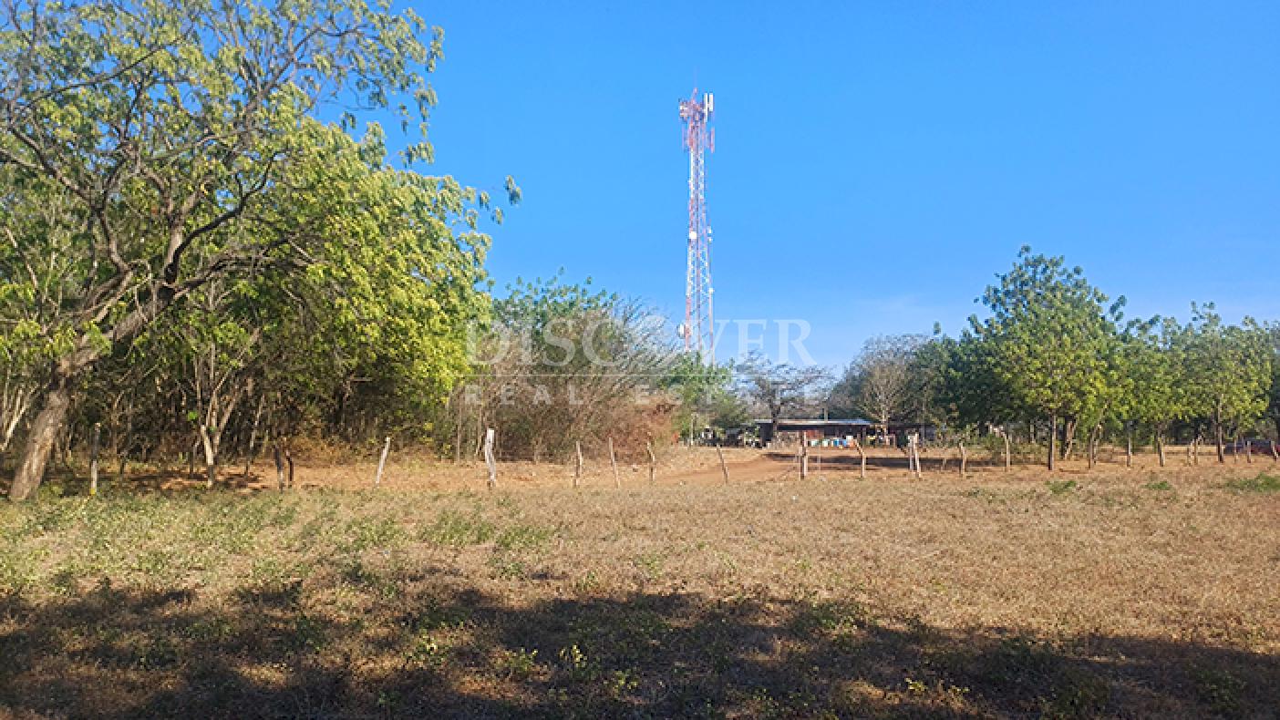  Lots for sale on the exclusive Huehuete Beach