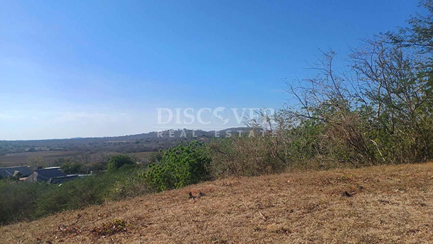  Lots for sale on the exclusive Huehuete Beach