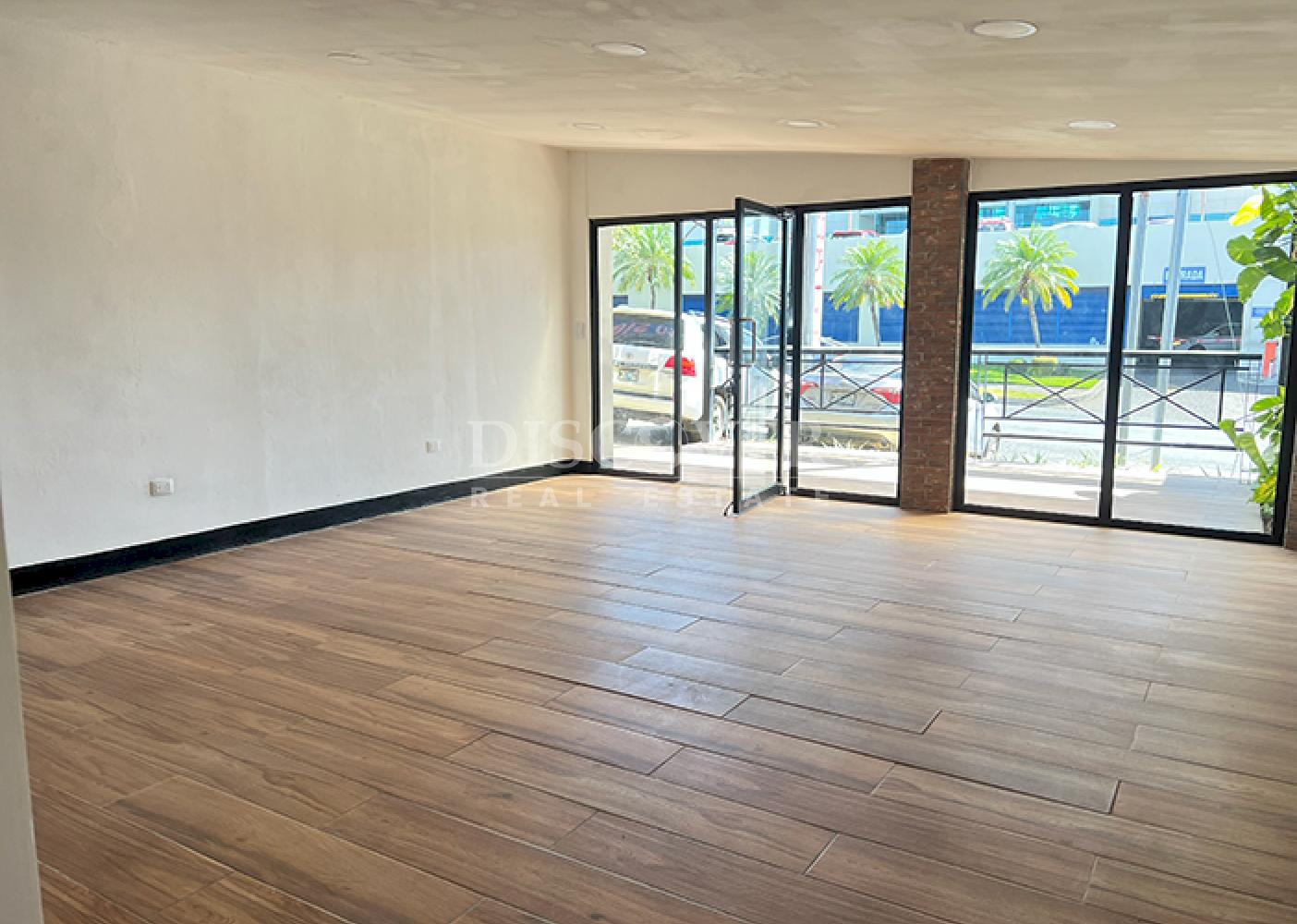 Commercial space for sale in Los Robles 