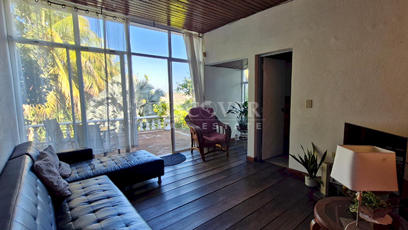 House for sale with a panoramic view of Masaya Lagoon - Nindirí