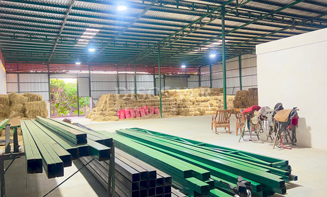 Warehouse for rent on the Pan-American Highway in Estelí