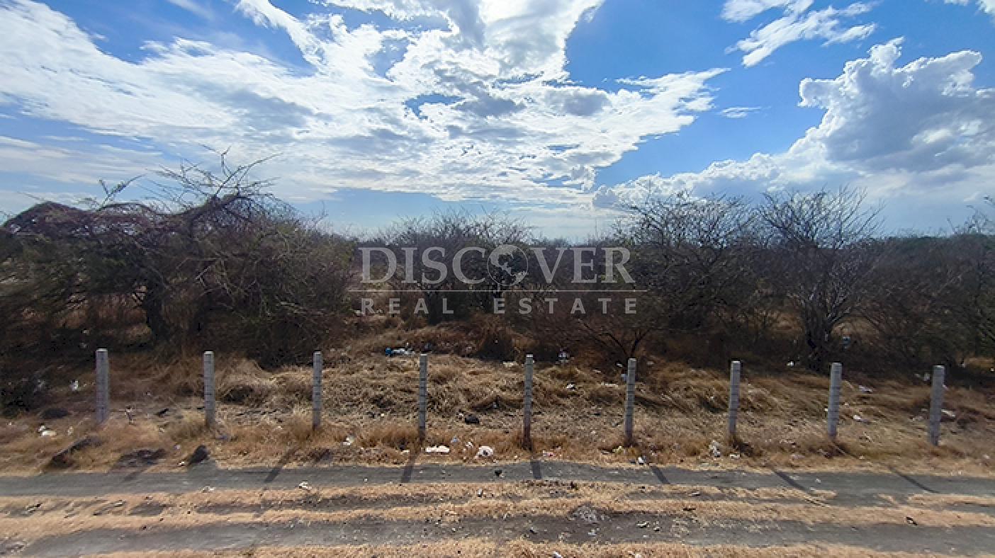 Property for sale with direct access to the highway in San Benito