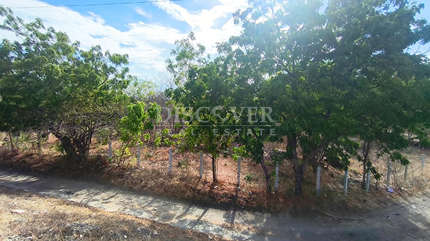 Property for sale with direct access to the highway in San Benito