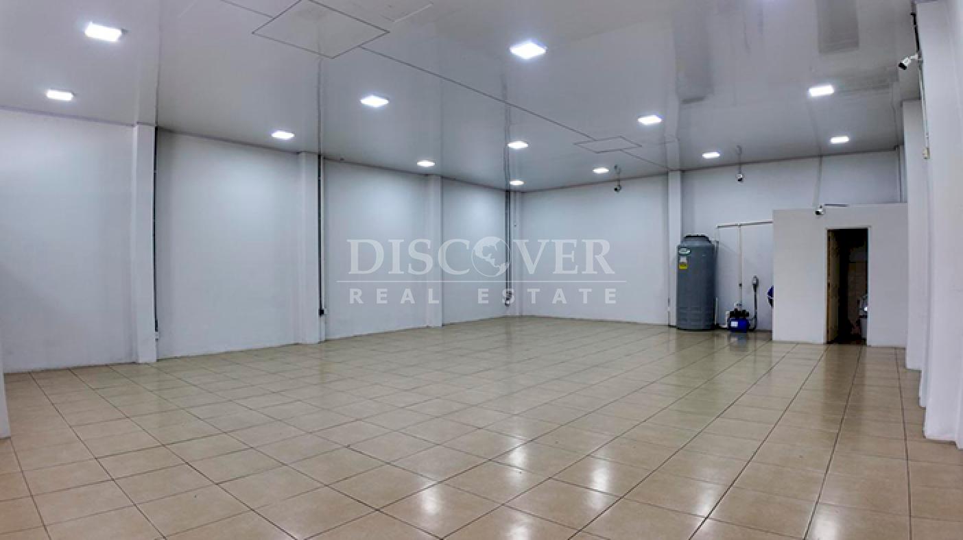 Commercial space for rent and sale on Carretera Norte