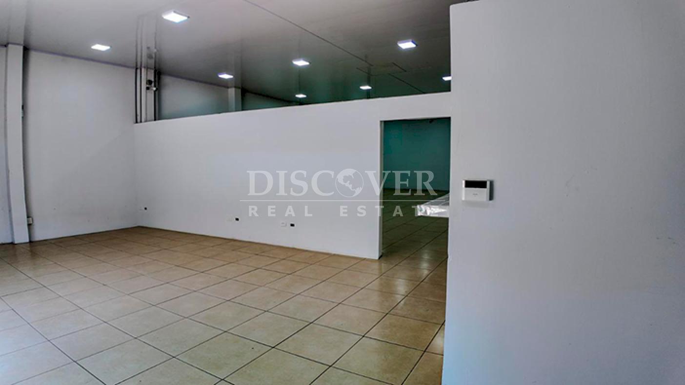 Commercial space for rent and sale on Carretera Norte