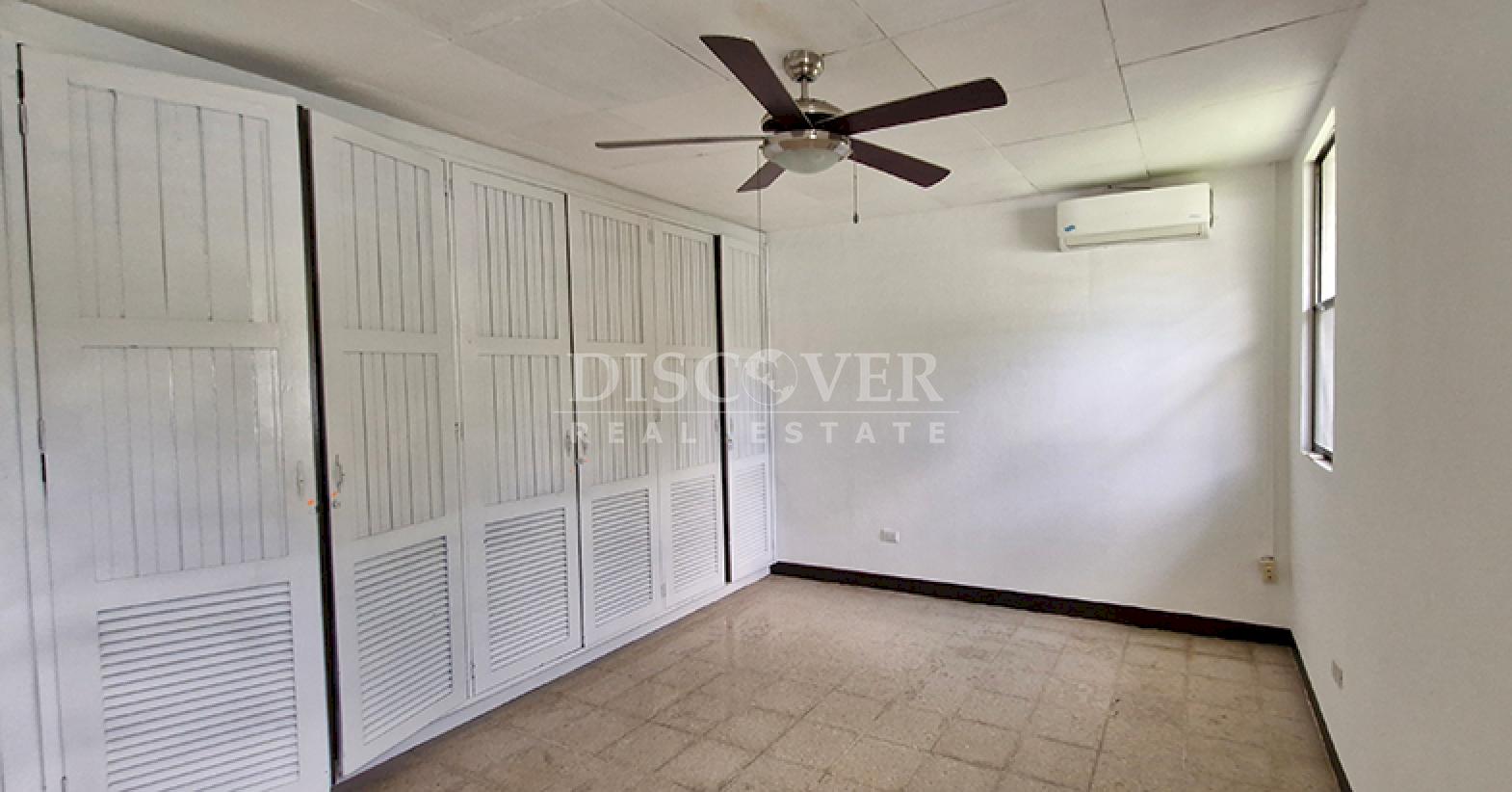  House for rent in Villa Fontana, ideal for a business or as a residence