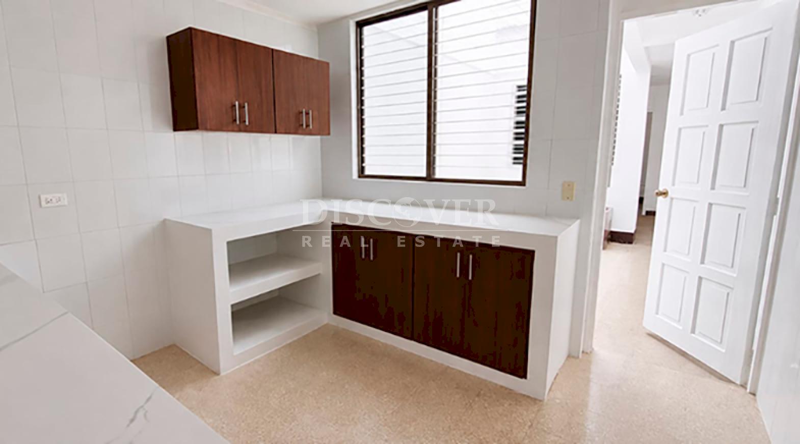  House for rent in Villa Fontana, ideal for a business or as a residence