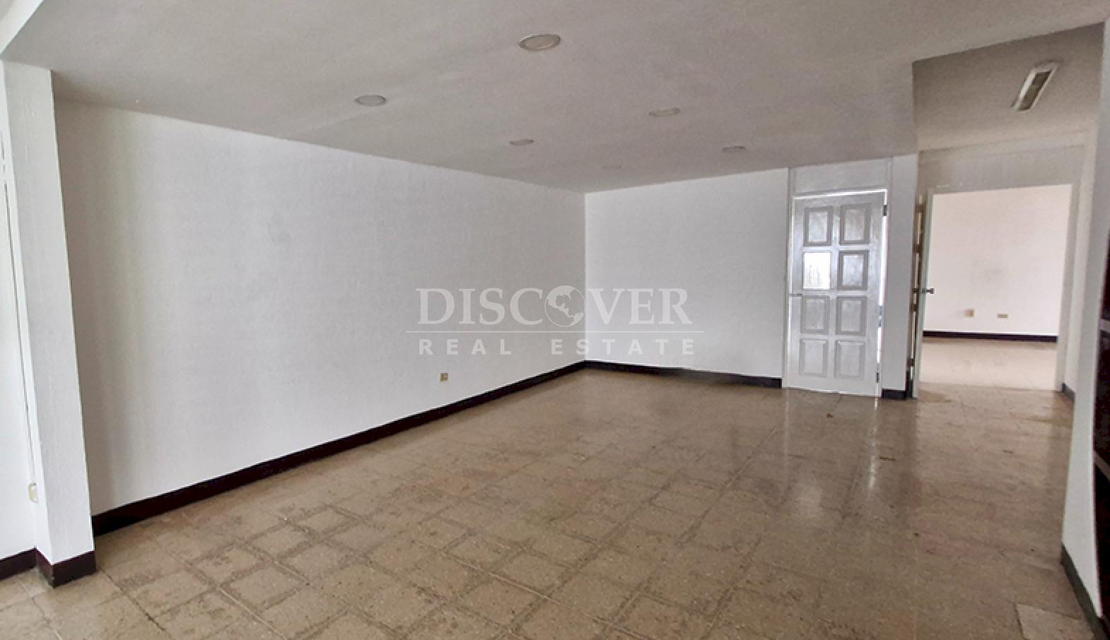  House for rent in Villa Fontana, ideal for a business or as a residence