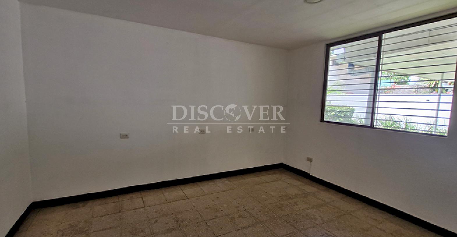  House for rent in Villa Fontana, ideal for a business or as a residence