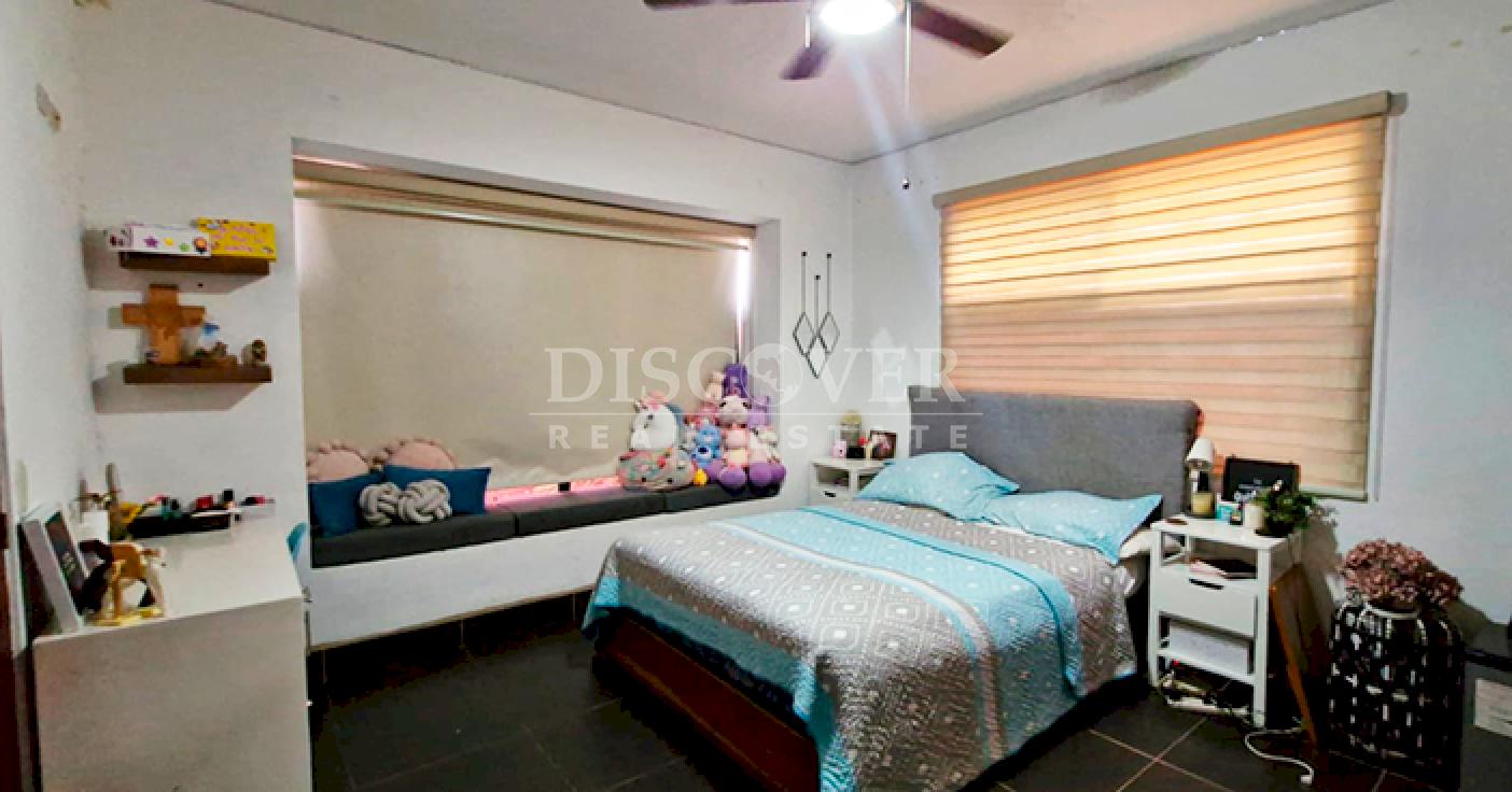  Spacious house for sale/for rent in Las Colinas