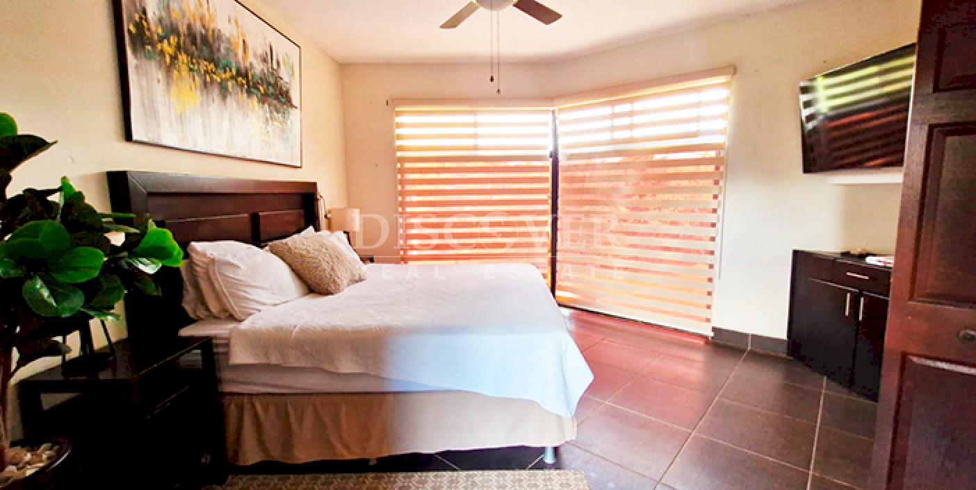  Spacious house for sale/for rent in Las Colinas