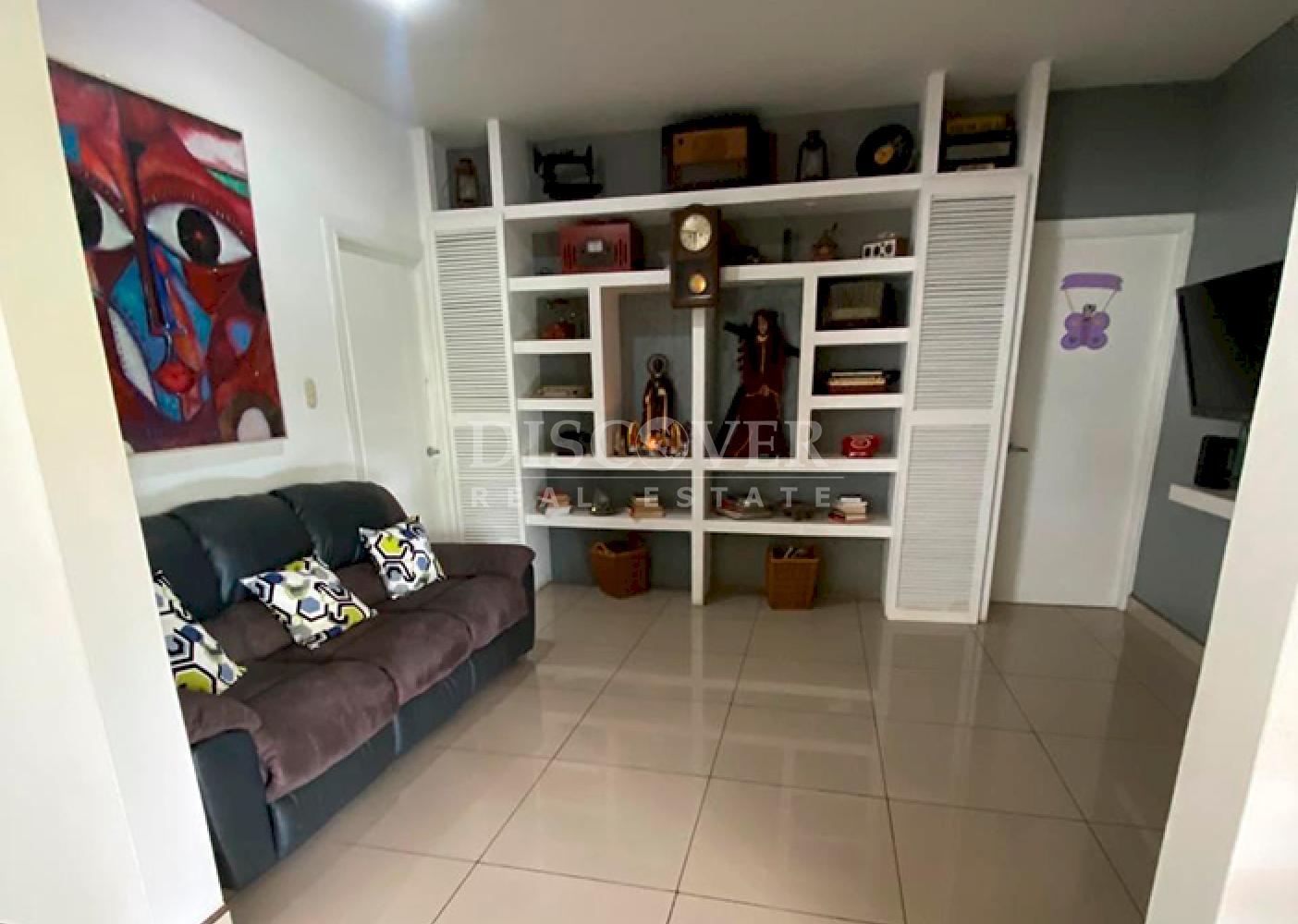 House with a pool for rent on Carretera Sur