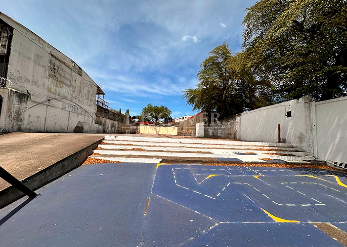  Commercial property for sale in Los Robles