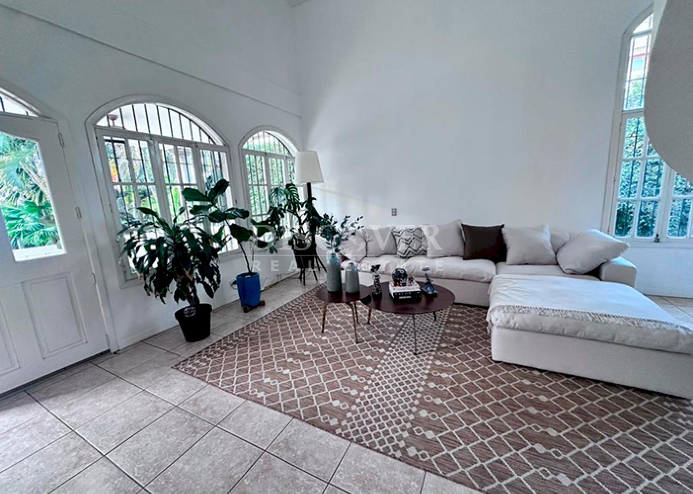  House with a pool for rent on Pista Jean Paul Genie