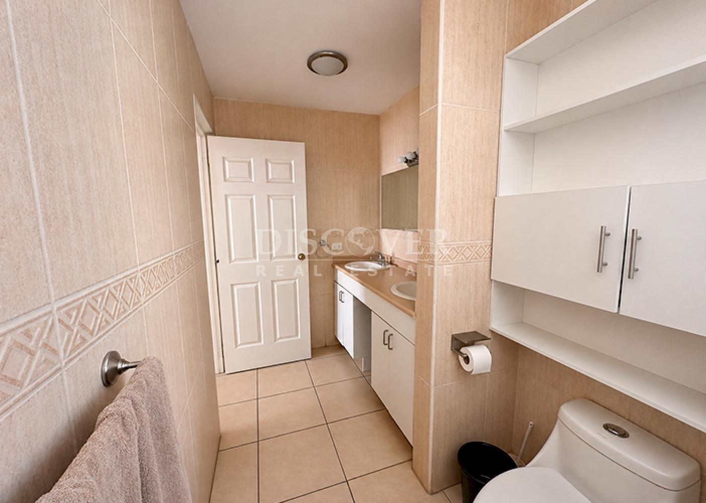  House for rent in a gated community in Villa Fontana