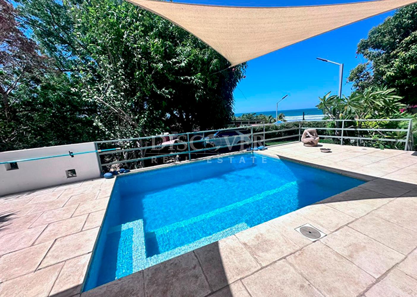 Cozy house for sale on Pochomil Beach