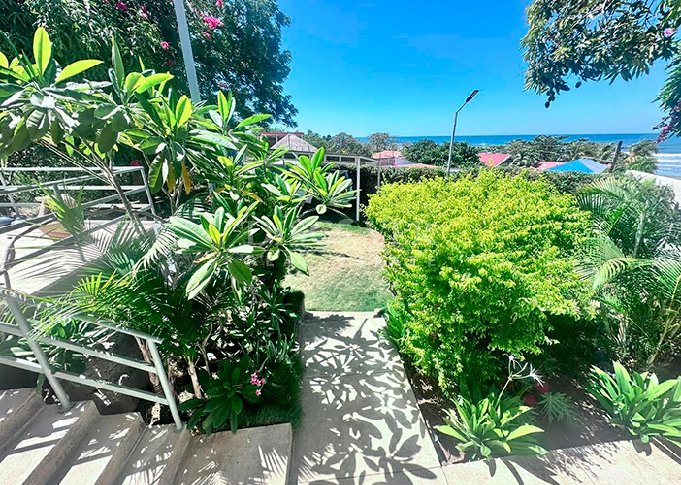 Cozy house for sale on Pochomil Beach