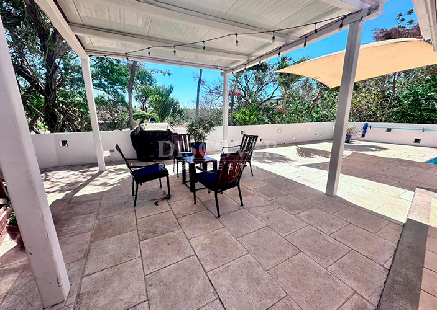 Cozy house for sale on Pochomil Beach