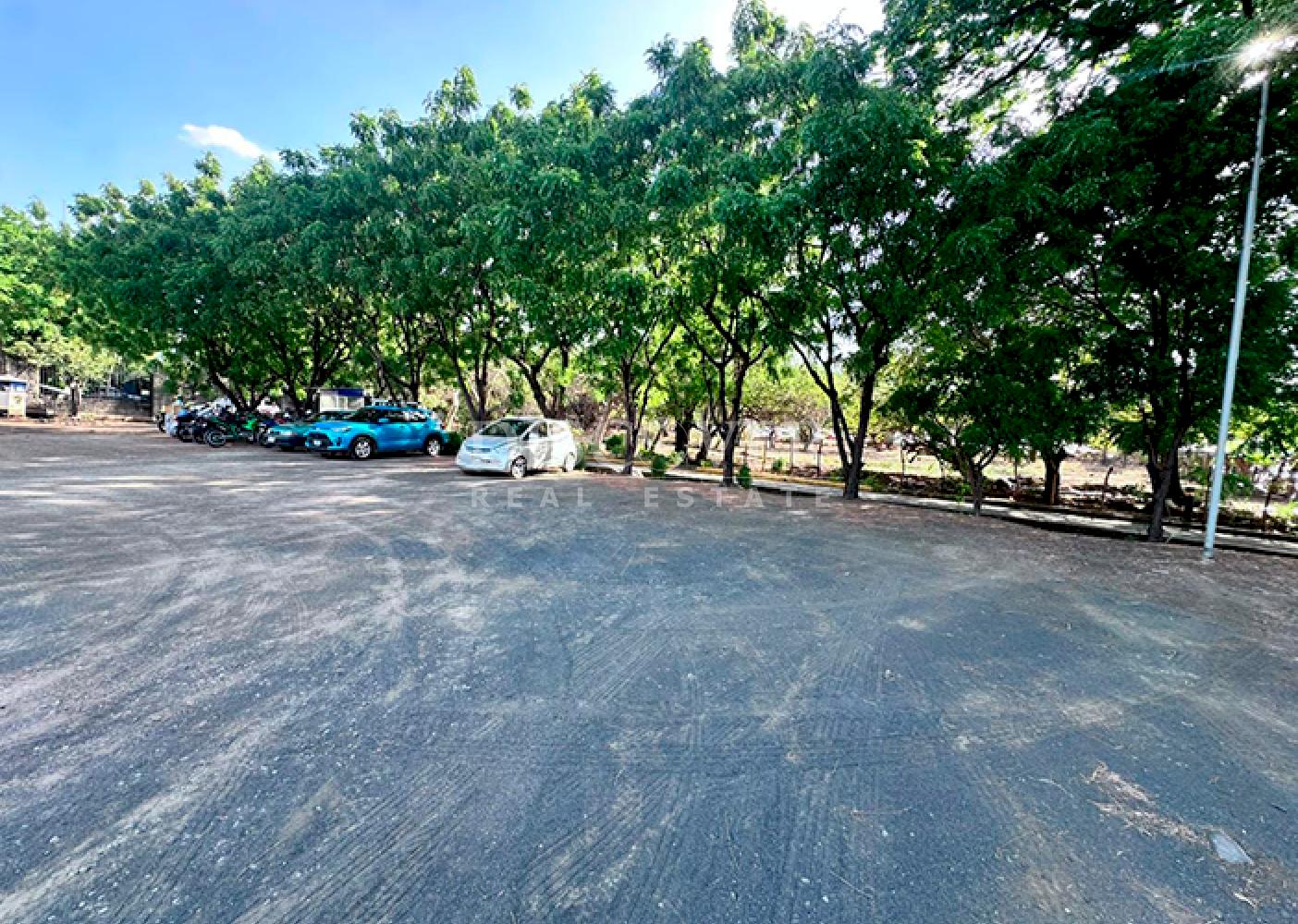  Office building for sale on Pista Suburbana