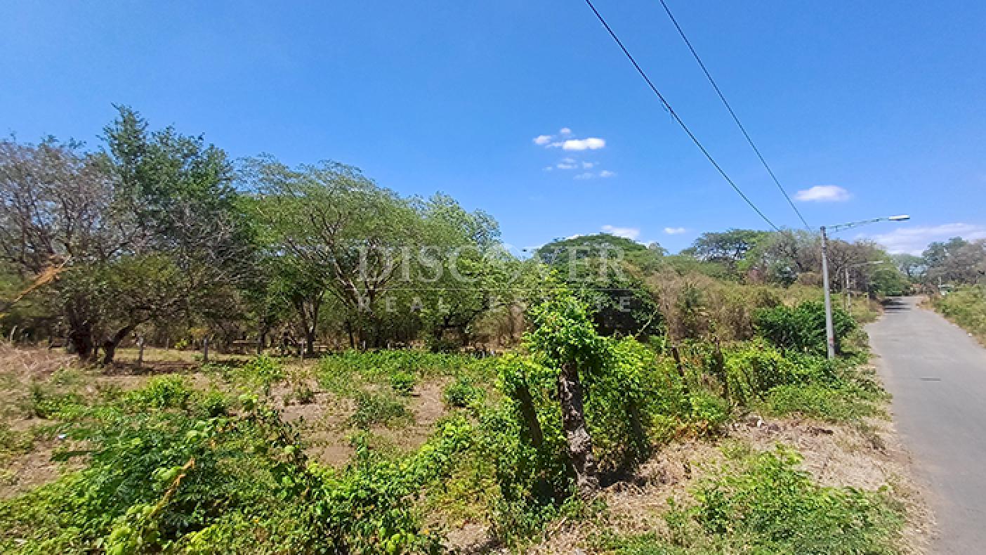 Land for sale on the Carretera Vieja a León