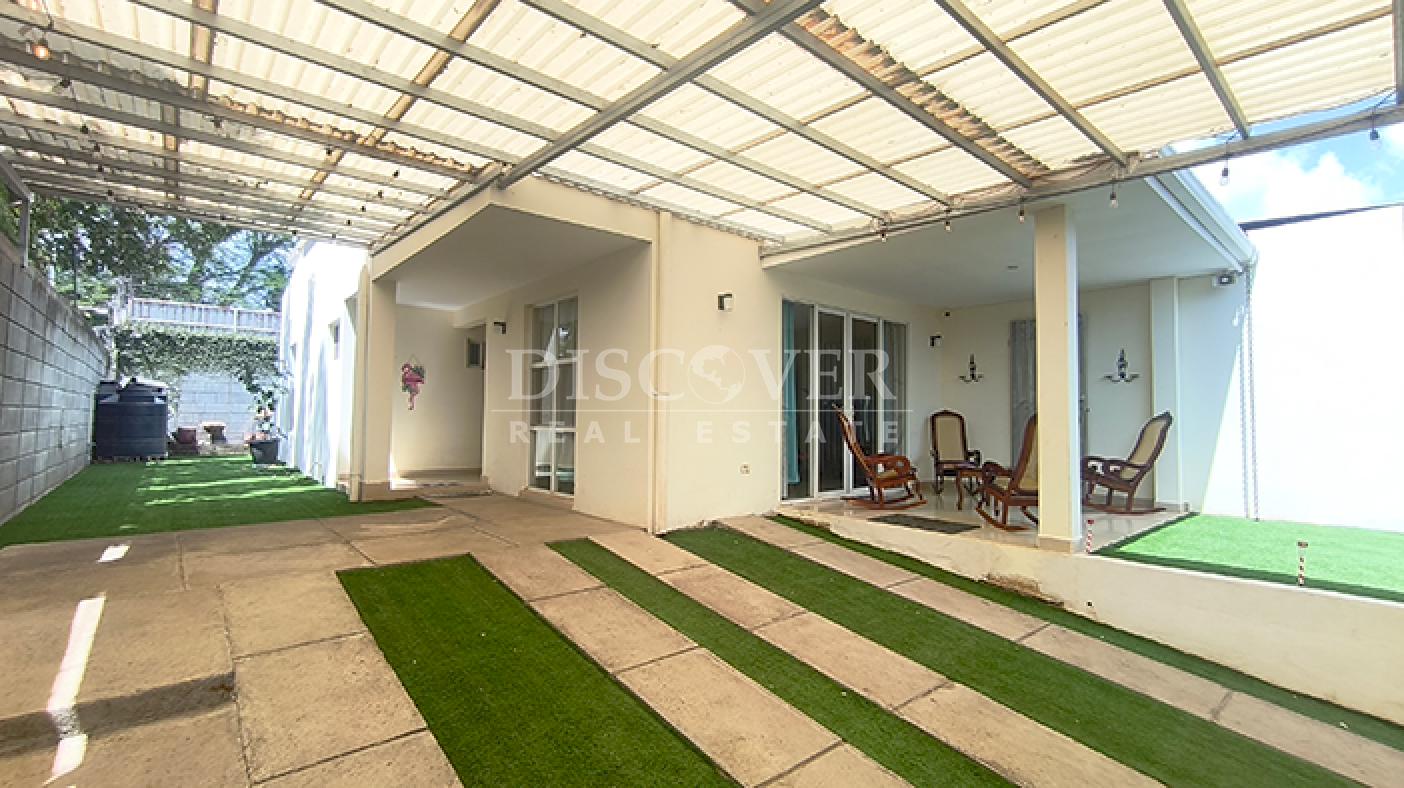  Cozy house for sale in Santo Domingo 