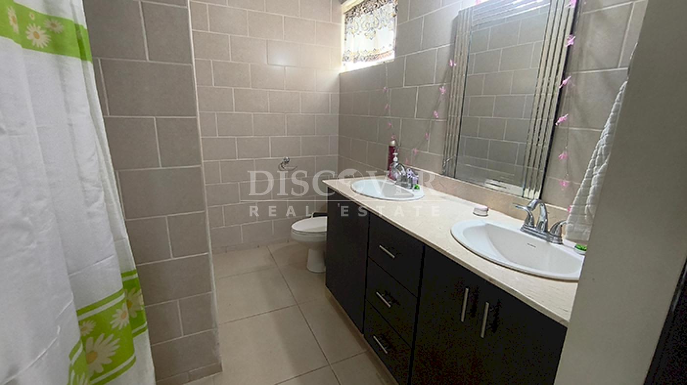  Cozy house for sale in Santo Domingo 